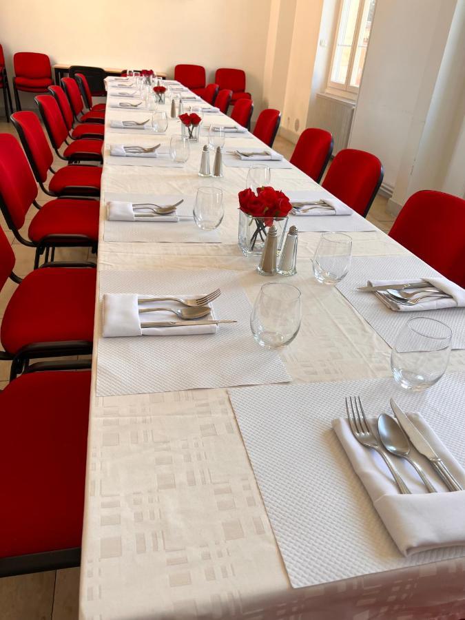 Hotel De Champagne Saint-Dizier Bagian luar foto