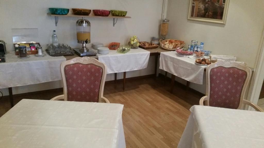 Hotel De Champagne Saint-Dizier Bagian luar foto