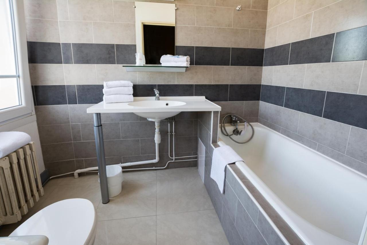 Hotel De Champagne Saint-Dizier Bagian luar foto